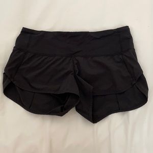 Lululemon shorts black size 6